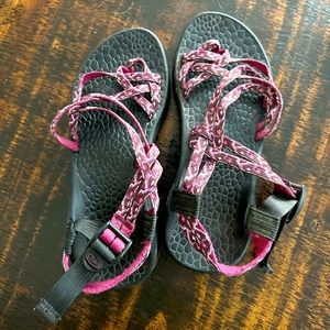 Chaco women’s size 7. Purple design strap.